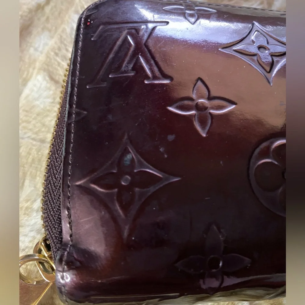 Louis Vuitton Amarante Vernis Zippy Long Wallet